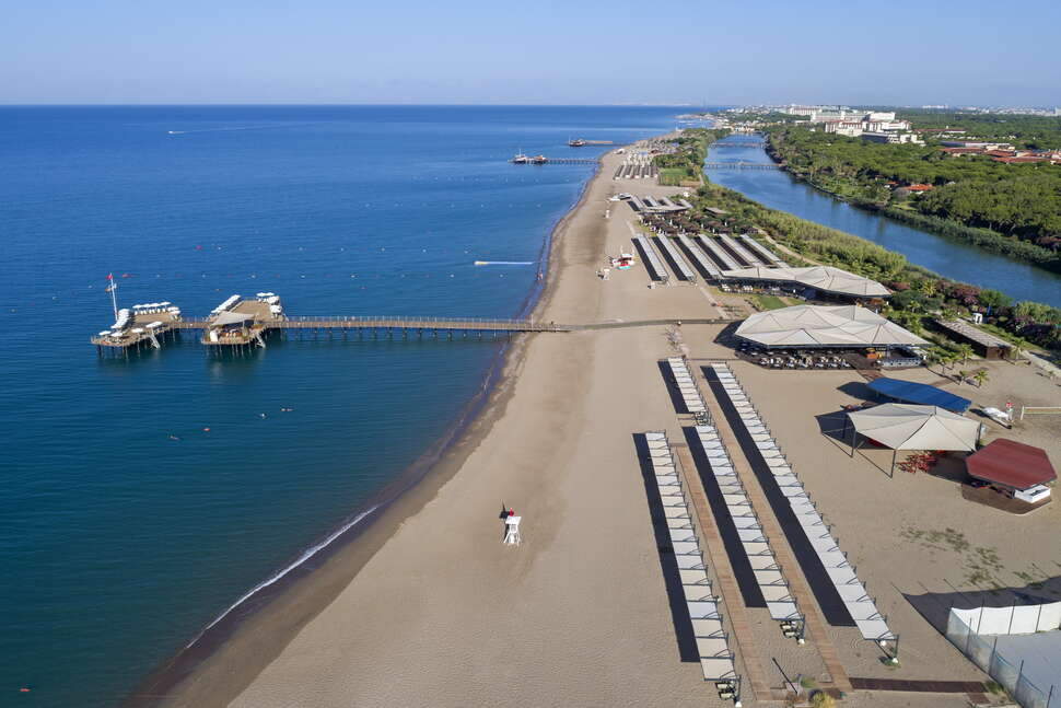 Ein Foto vom Strand beim Xanadu Resort Hotel