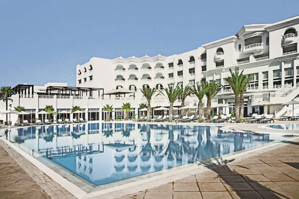 Ein Foto vom Pool im Radisson Blu Resort & Thalasso Hammamet