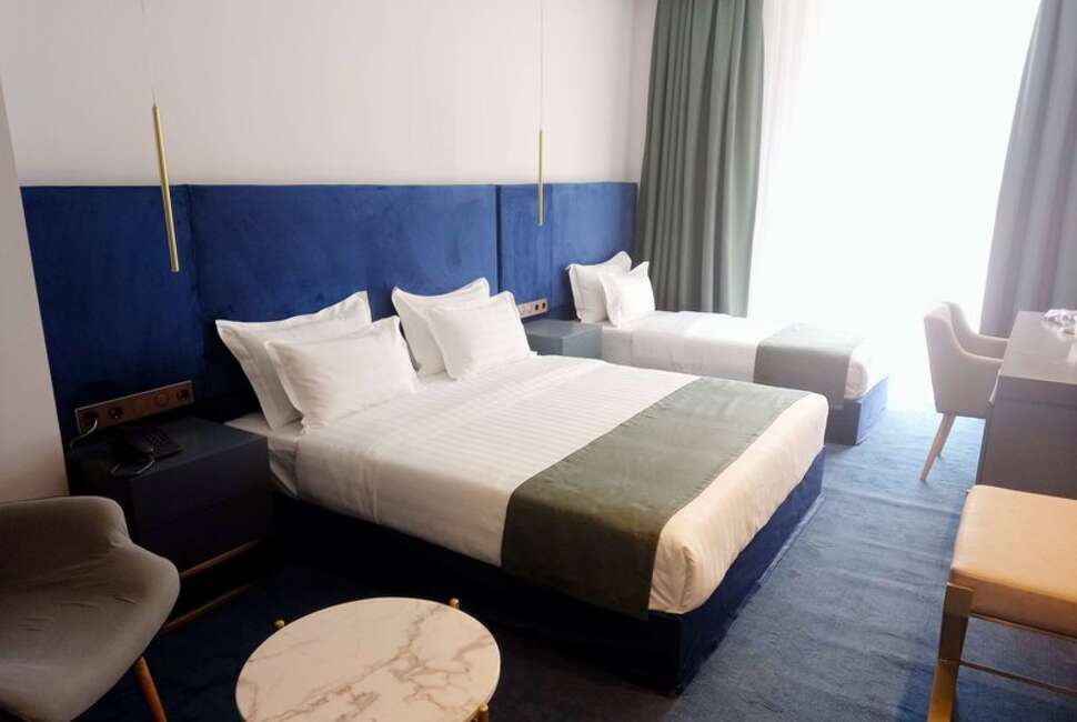 Een foto van Ramada by Wyndham Tbilisi Old City