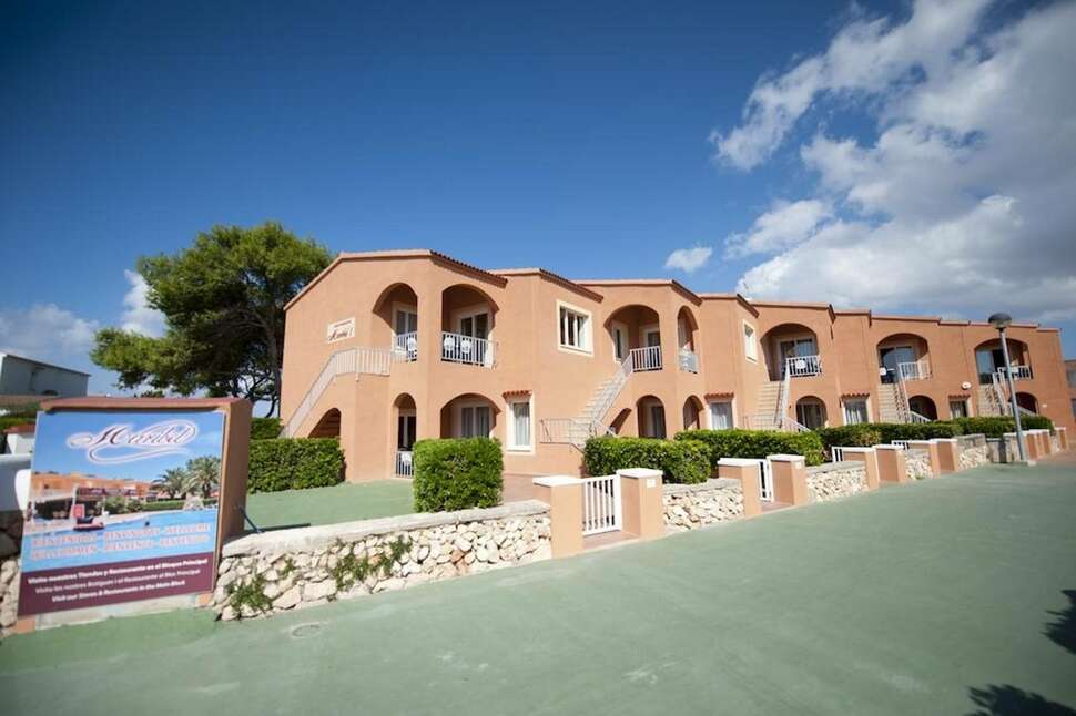 Ein Foto Maribel Apartments
