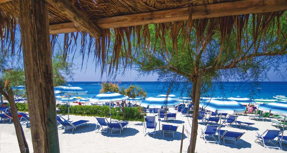Ein Foto vom Strand beim Tonicello Resort