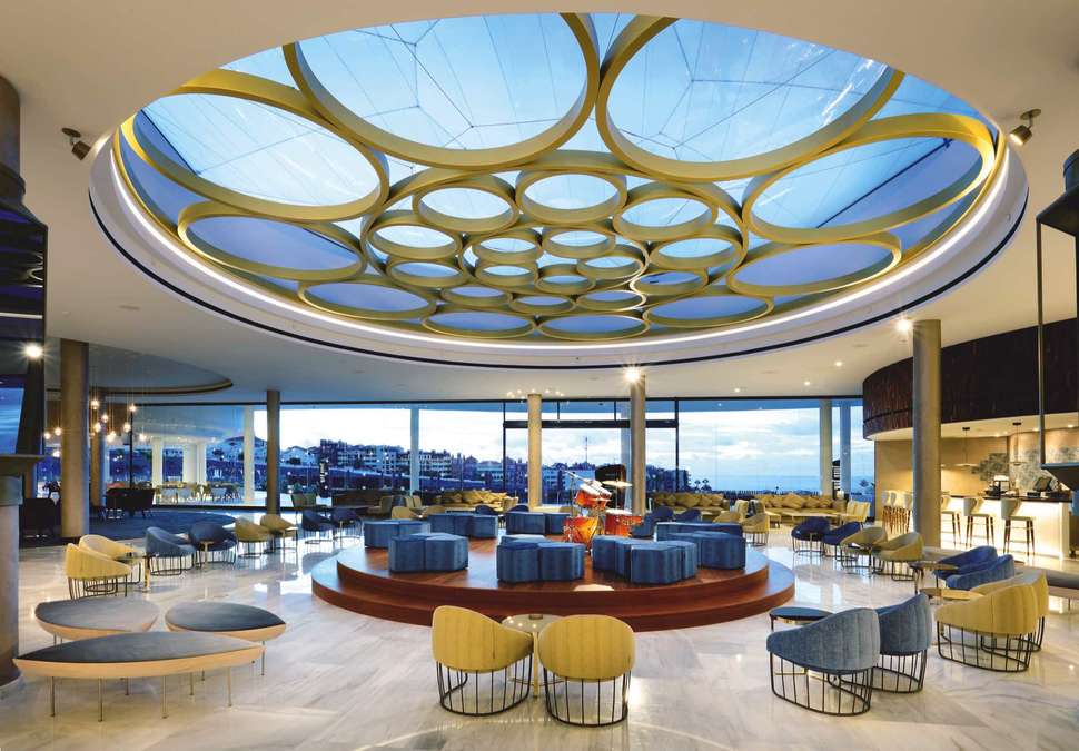 Een foto van het interieur van Hard Rock Hotel Tenerife