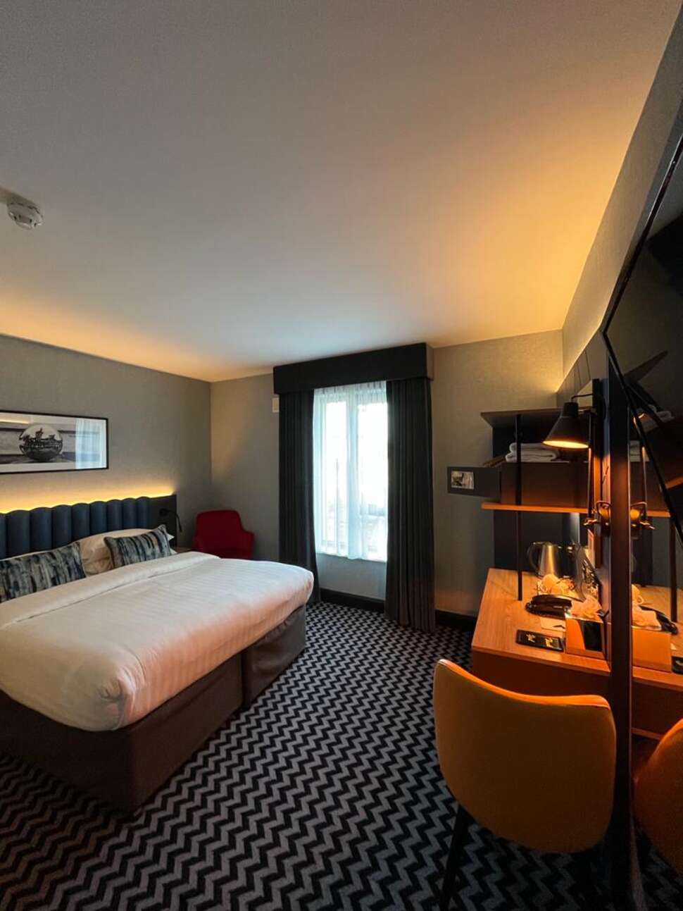 Een foto van The Academy Plaza Hotel