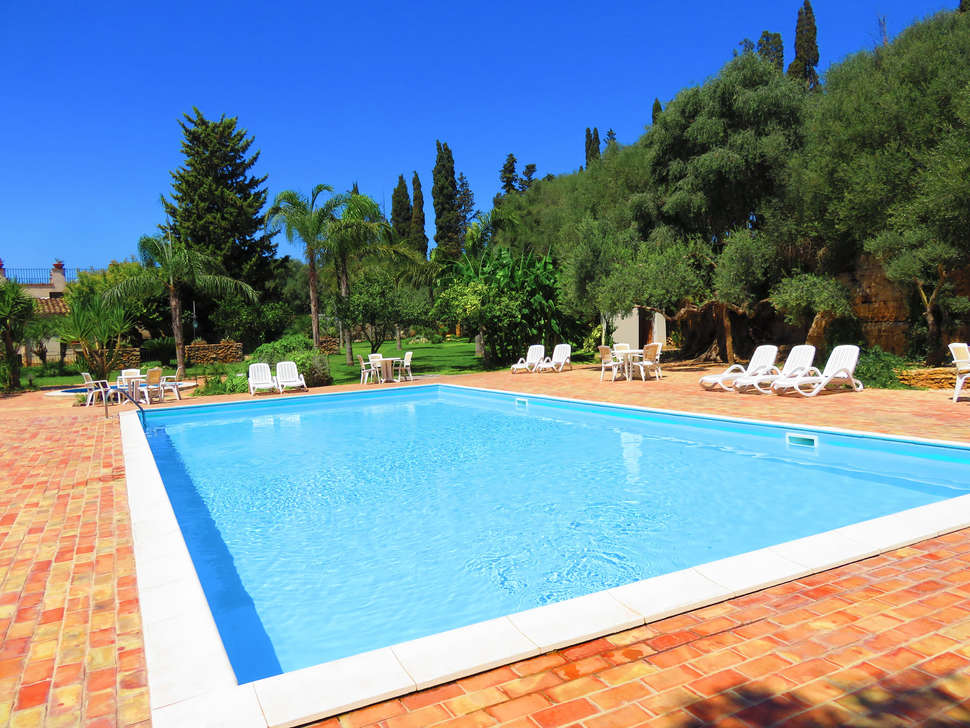 Een foto van het zwembad bij Agriturismo Case di Latomie