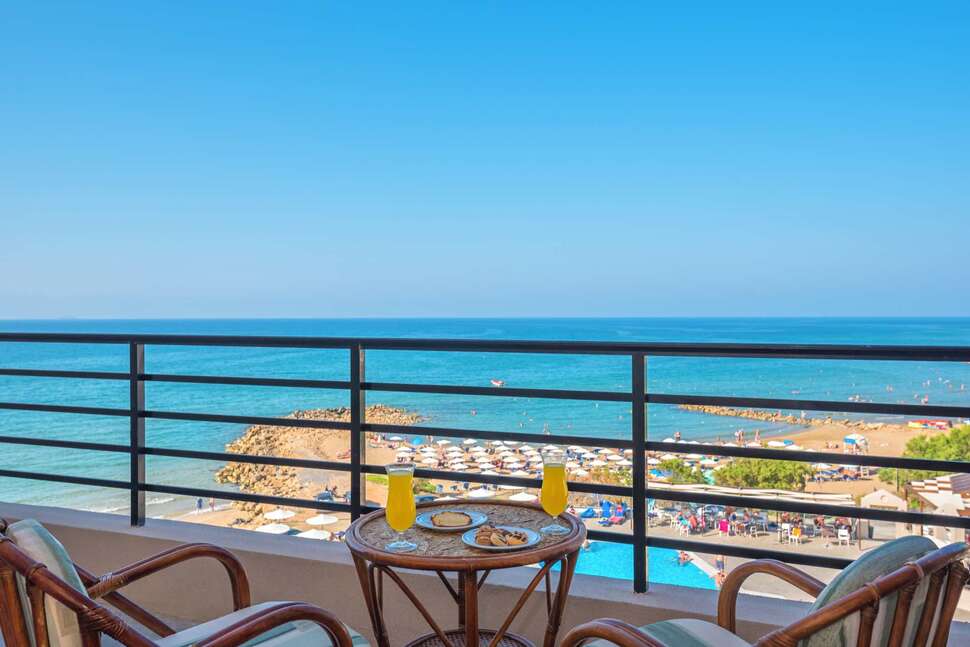 Een foto van Themis Beach Hotel