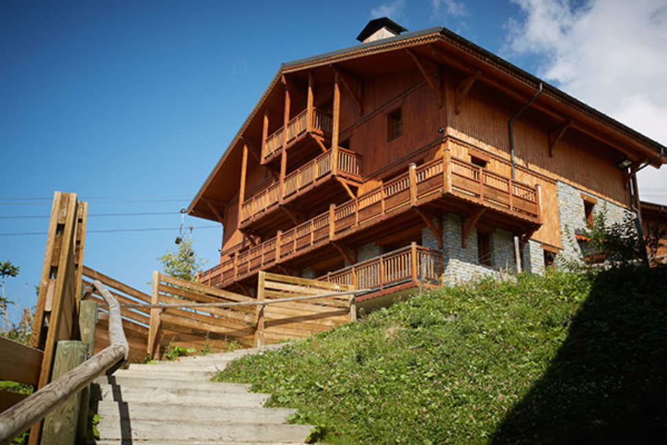 Een foto van de buitenkant van Les Chalets Du Soleil