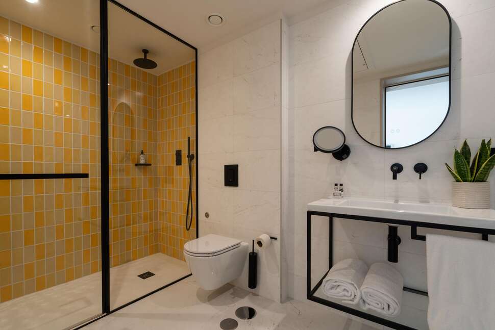 Ein Foto The Editory Garden Baixa Porto Hotel