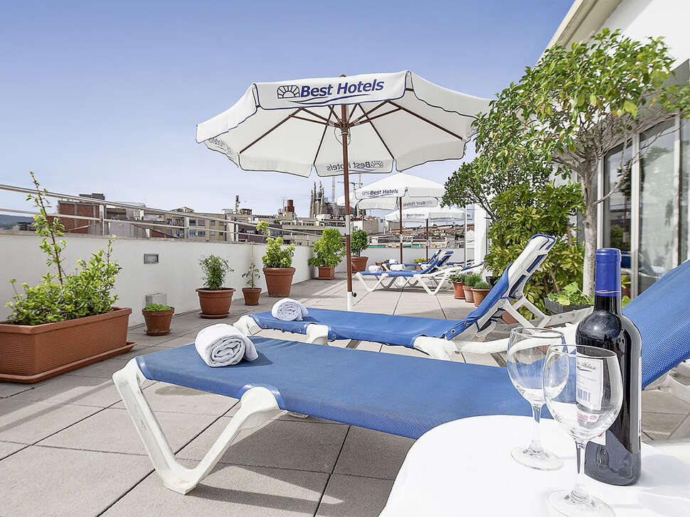 Ein Foto von der Terrasse im Best Aranea