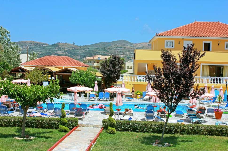 Een foto van het zwembad bij Macedonia Hotel