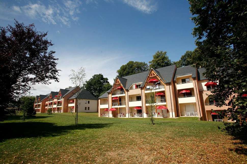 Een foto van de buitenkant van Residence Du Parc