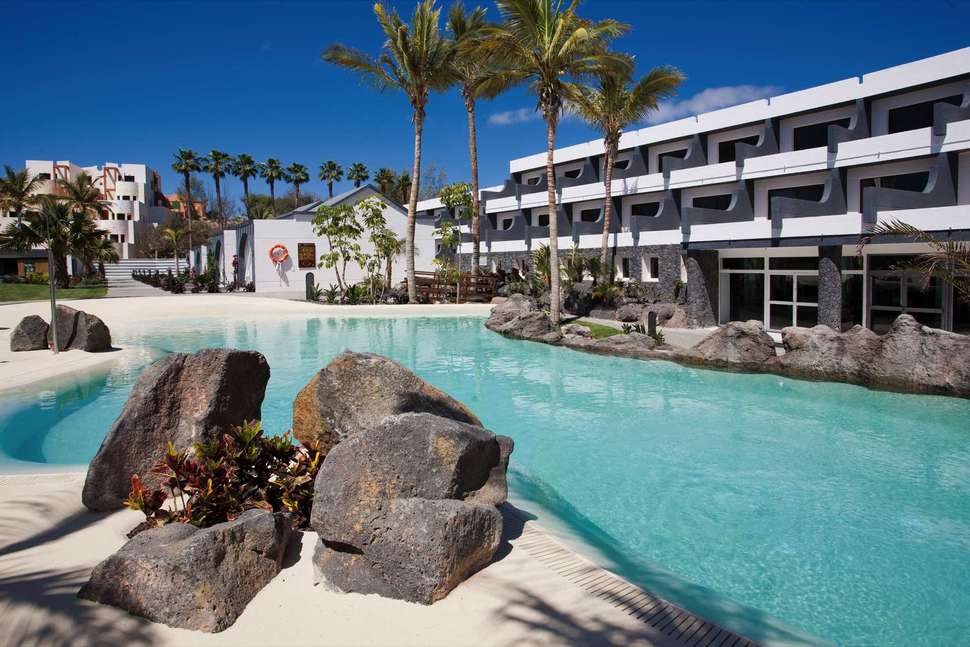 Een foto van een overzicht van R2 Romantic Fantasia Dreams & Suites Hotel