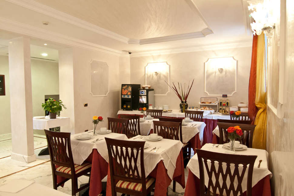 Een foto van de faciliteiten bij Hotel Best Roma