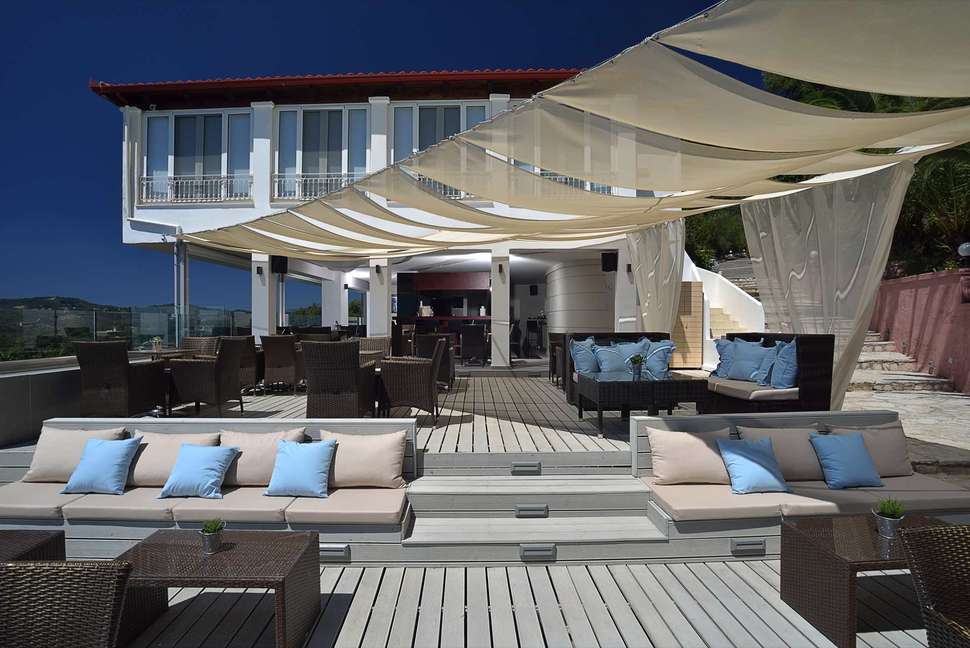 Een foto van het terras bij Marilena Sea View Hotel