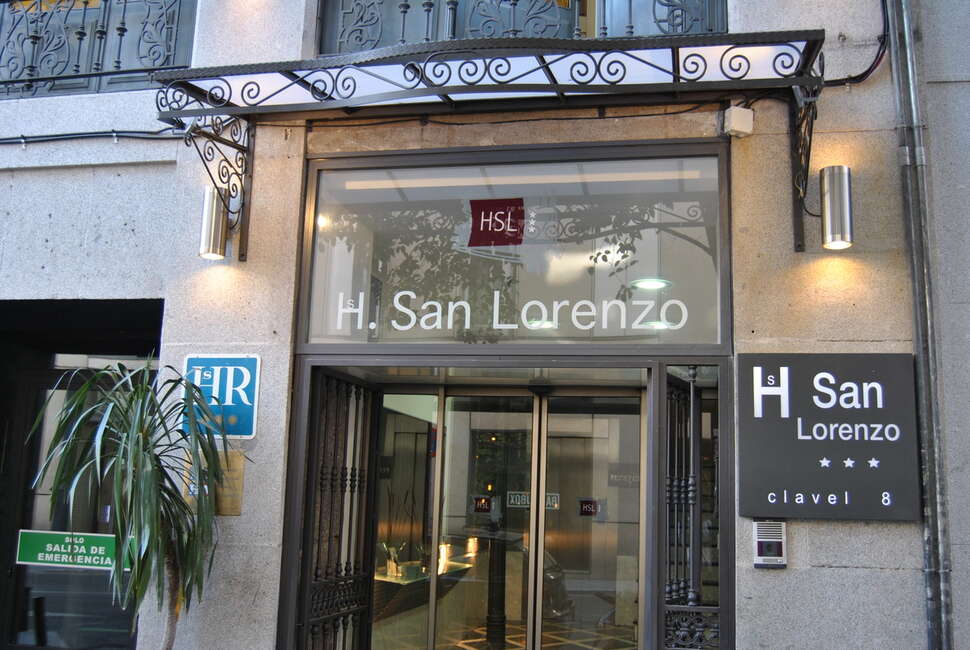 Ein Foto von der Außenansicht des Hotel San Lorenzo