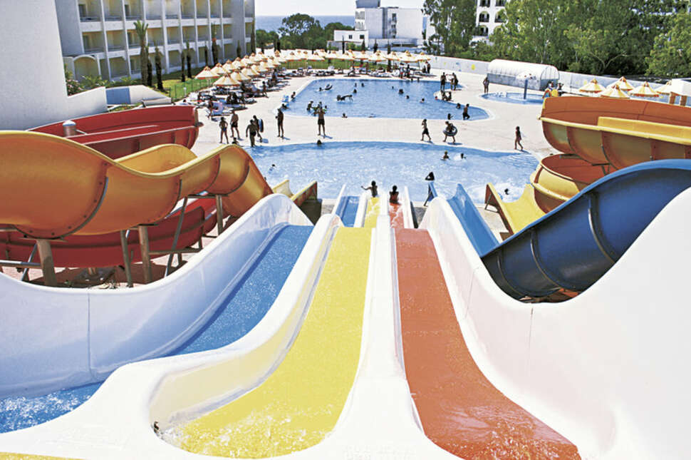Een foto van het zwembad bij Omar Khayam Resort & Aquapark