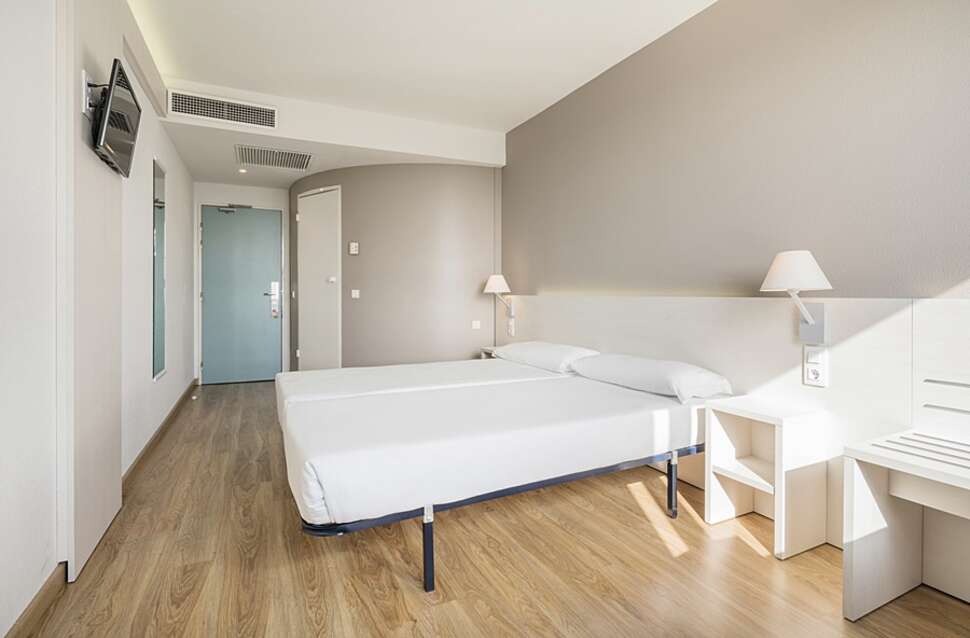 Een foto van Hotel Ilunion Valencia 3