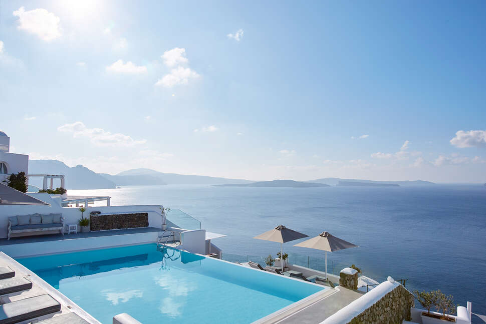 Een foto van La Perla Villas & Suites