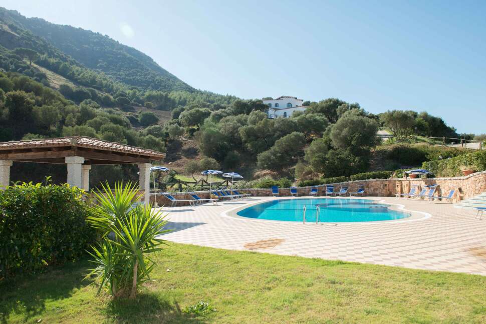 Ein Foto vom Pool im Agriturismo Su Vrau