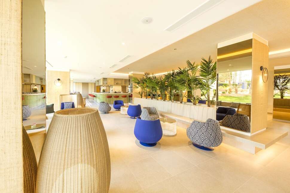 Een foto van het interieur van Fergus Style Tobago