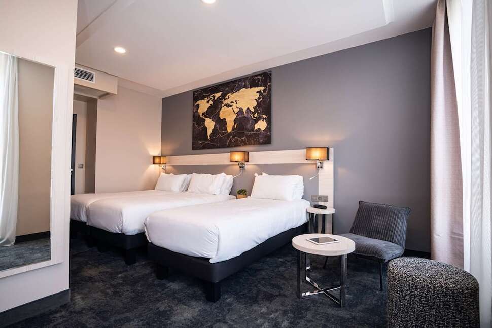 Ein Foto Hotel Univers
