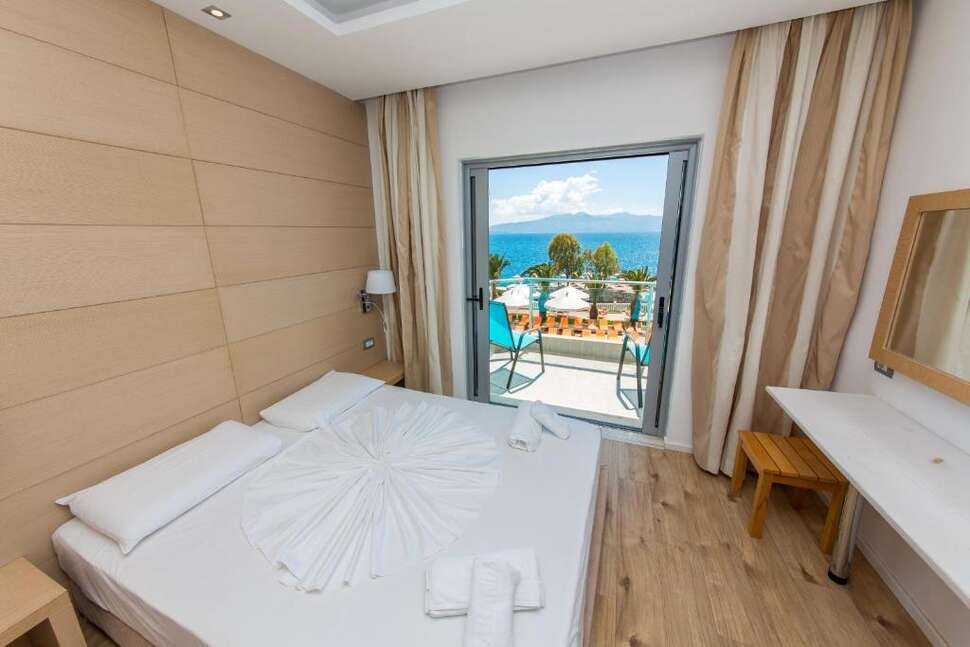 Ein Foto Saranda Palace Hotel