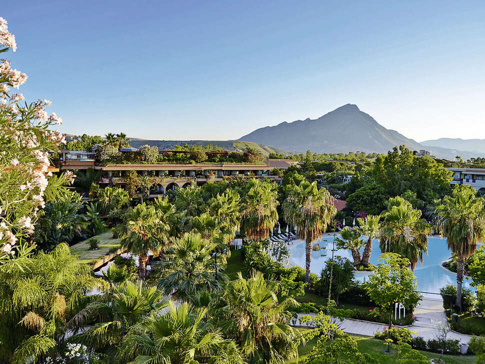 Een foto van de buitenkant van Acacia Resort
