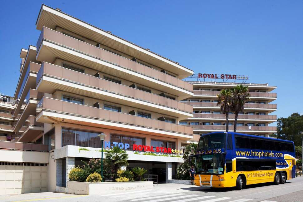 Een foto van de buitenkant van H-Top Royal Star