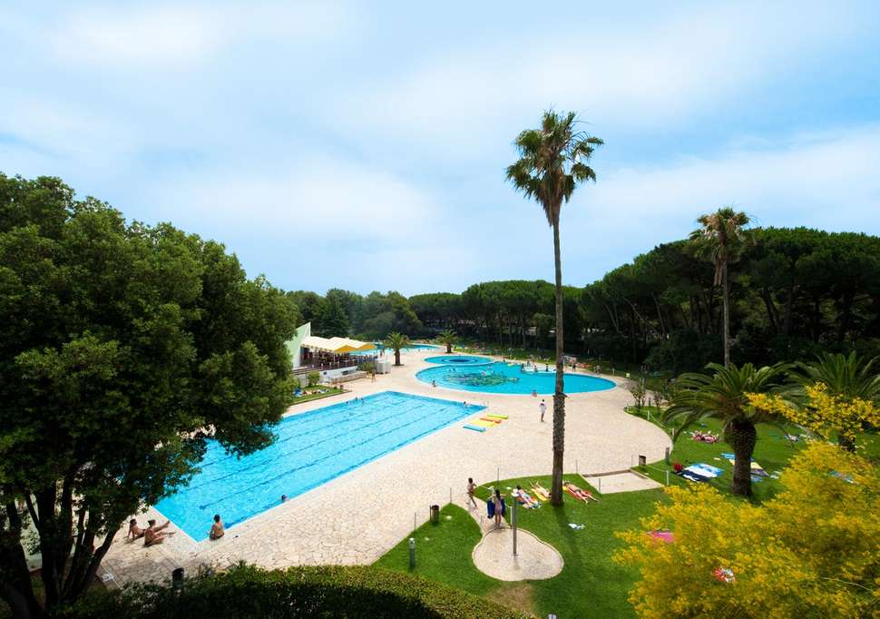 Een foto van het zwembad bij Camping Villaggio Baia Domizia
