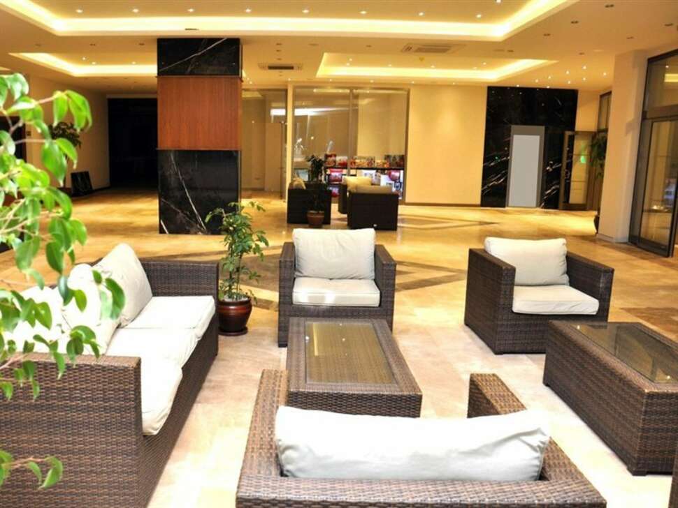 Een foto van het interieur van Jasmin Beach Hotel