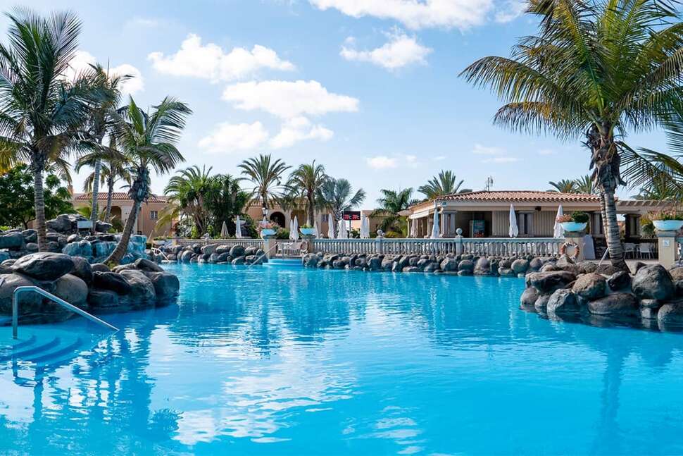 Een foto van het zwembad bij Palm Oasis Maspalomas