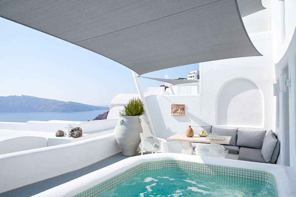 Een foto van La Perla Villas & Suites