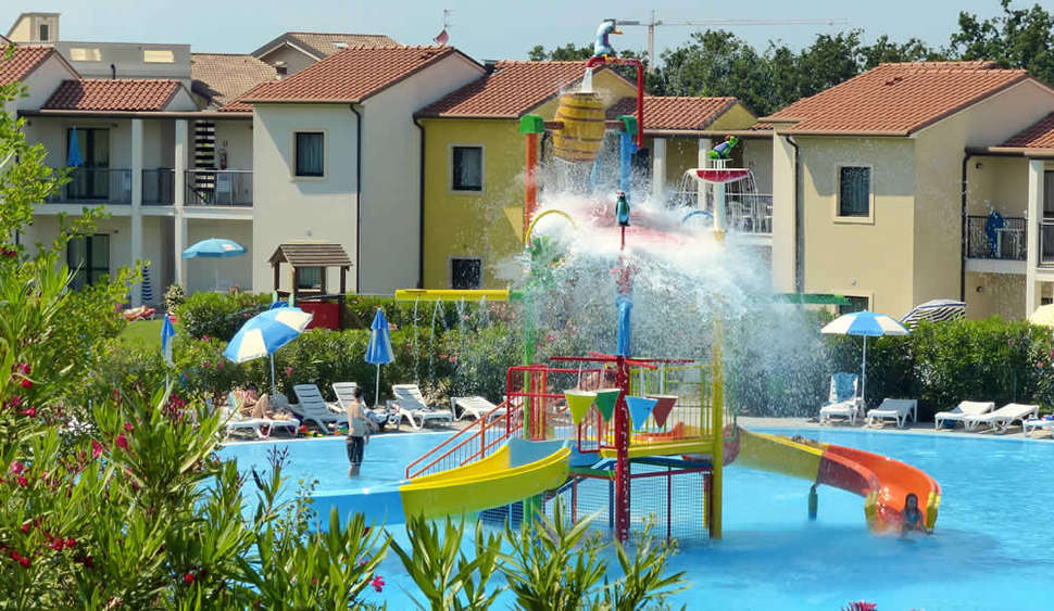 Een foto van het zwembad bij Camping Bella Italia