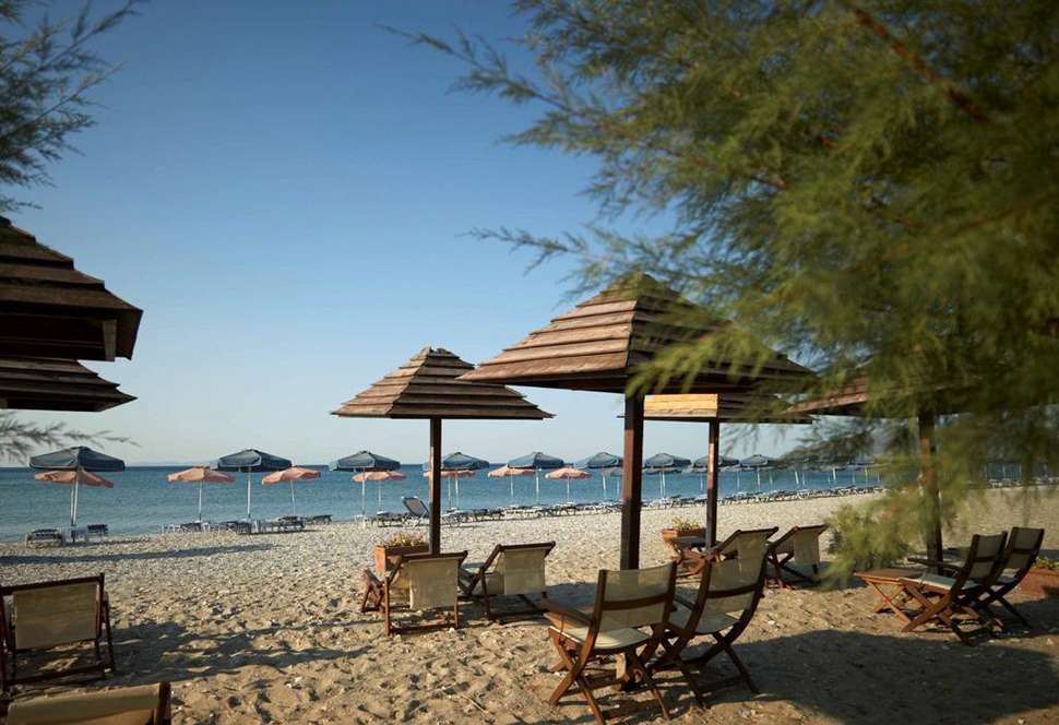 Een foto van het strand bij Kouros Seasight Hotel