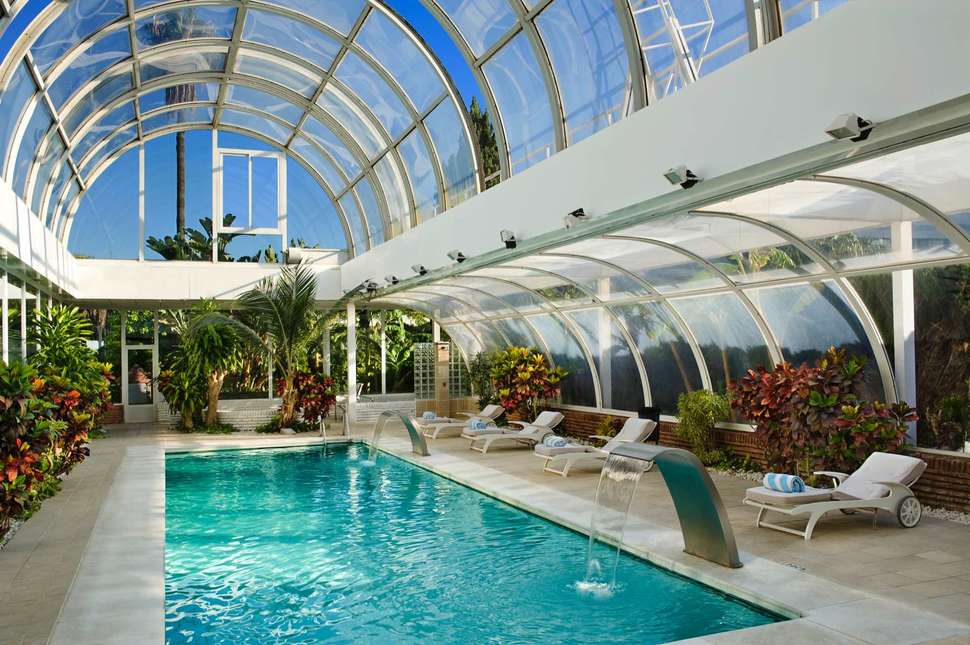 Ein Foto vom Pool im Hotel Don Pepe Gran Meliá
