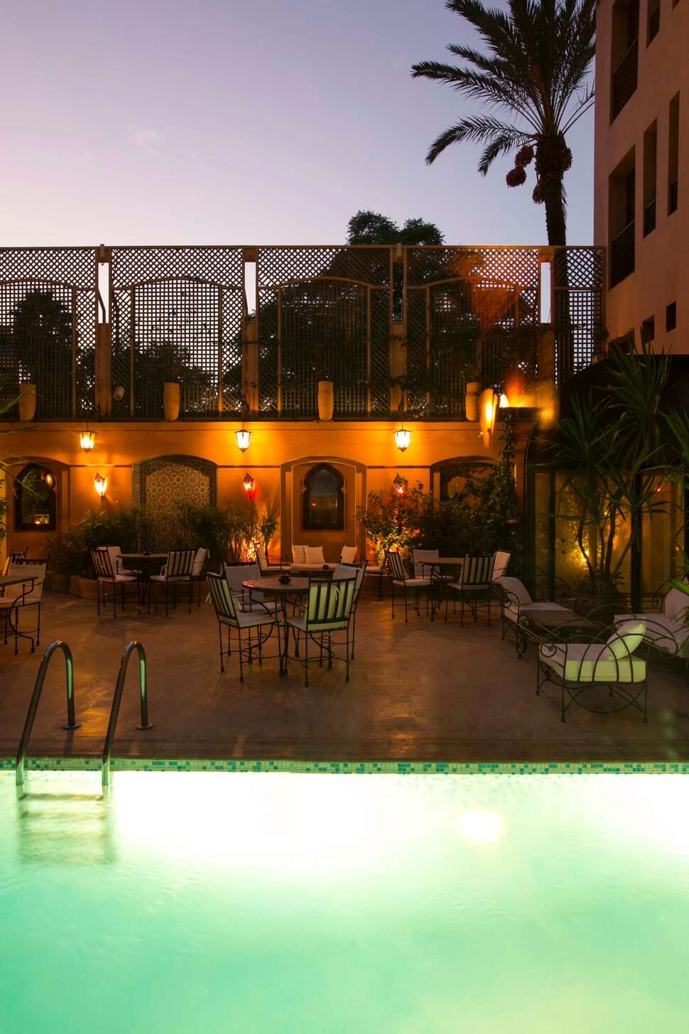 Ein Foto von der Terrasse im Hotel Nassim