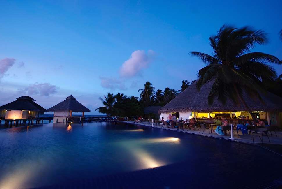 Een foto van het zwembad bij Ellaidhoo Maldives by Cinnamon