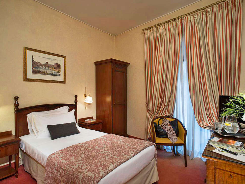 Ein Foto Colonna Palace Hotel