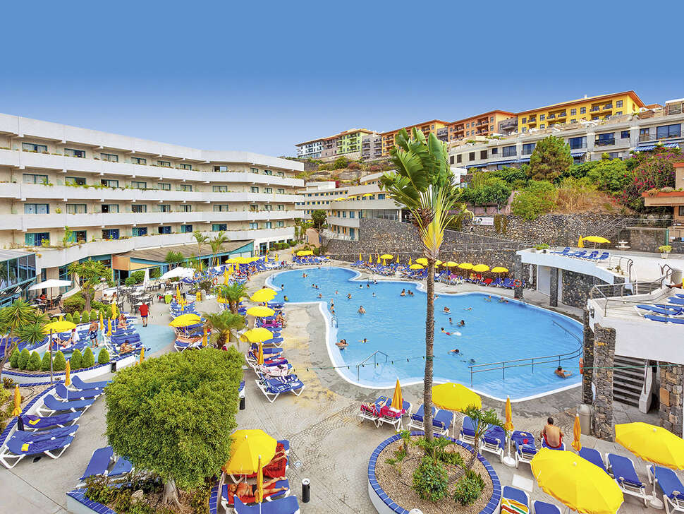 Een foto van het zwembad bij Alua Tenerife