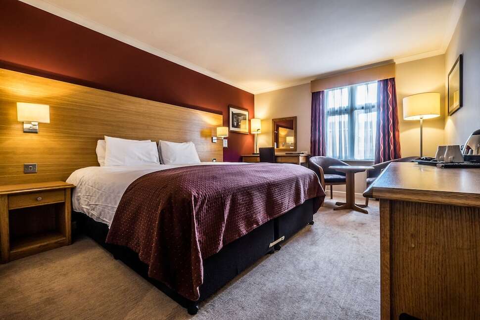 Ein Foto The Bridge Hotel