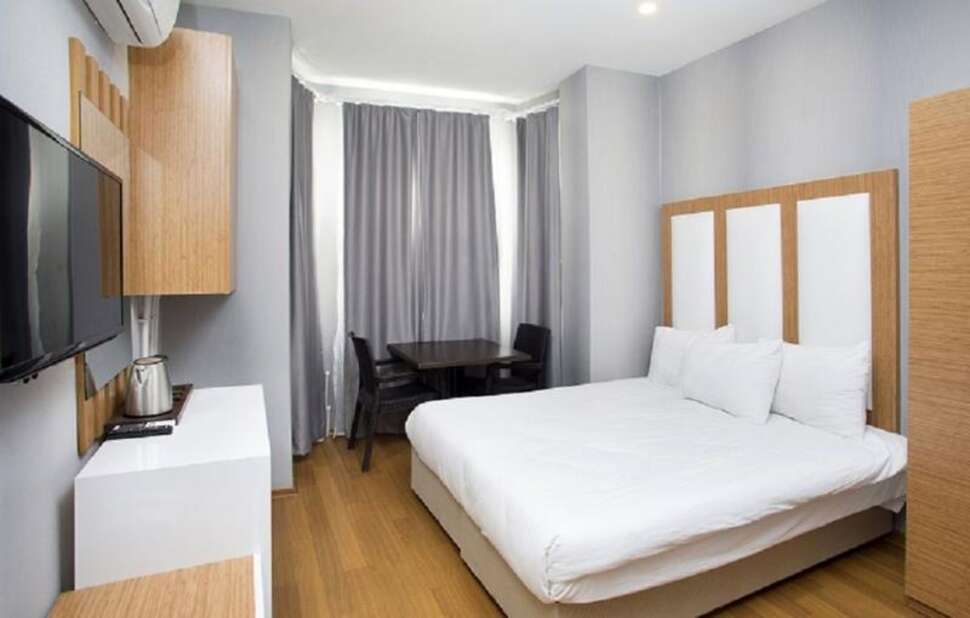 Een foto van La Pazza Suites