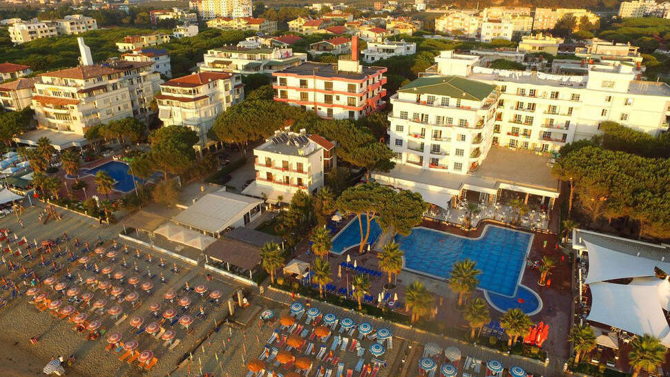 Ein Foto Fafa Premium Hotel