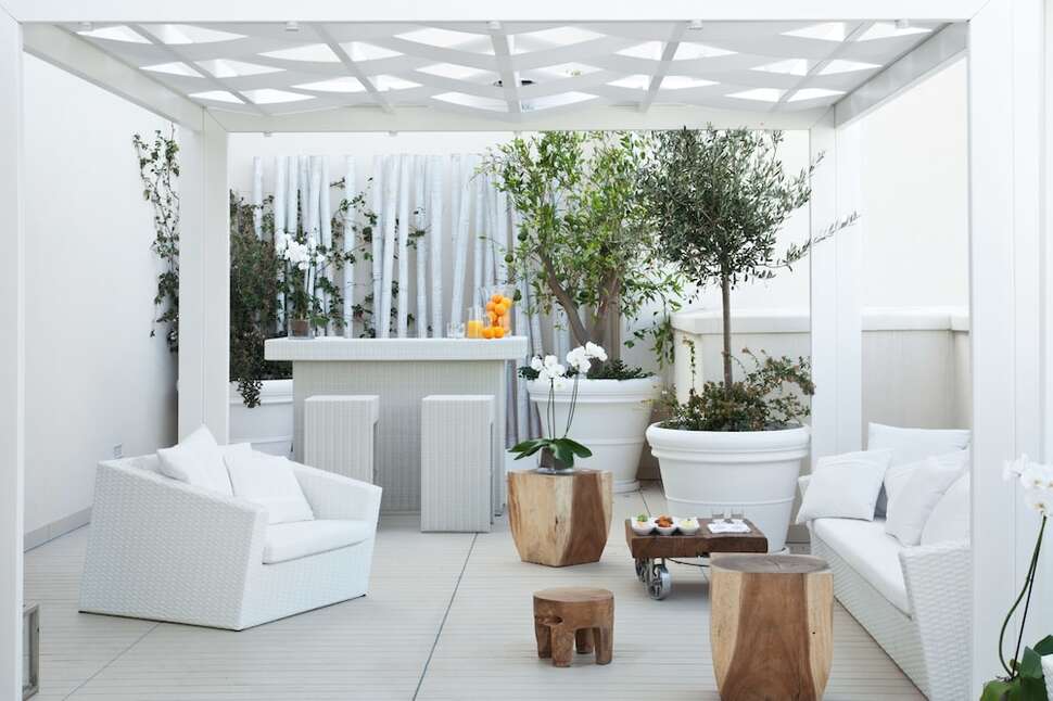 Ein Foto von der Terrasse im JR Hotels Bari Grande Albergo delle Nazioni