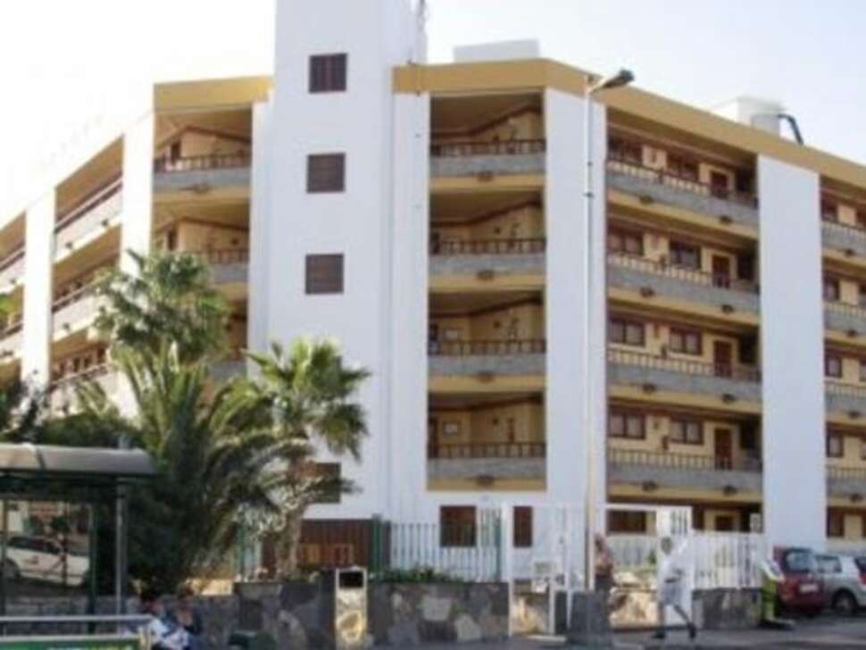 Een foto van de buitenkant van Appartementen Los Tilos