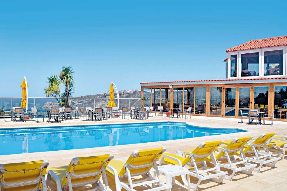 Ein Foto vom Pool im Miramar Hotel & Spa