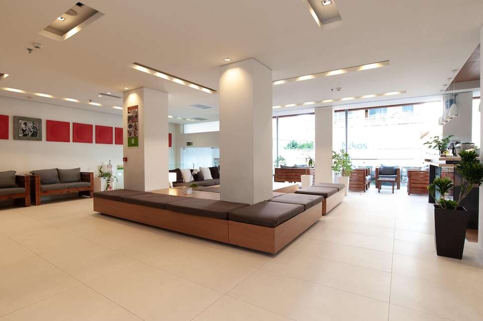 Een foto van het interieur van Atlantis City Hotel