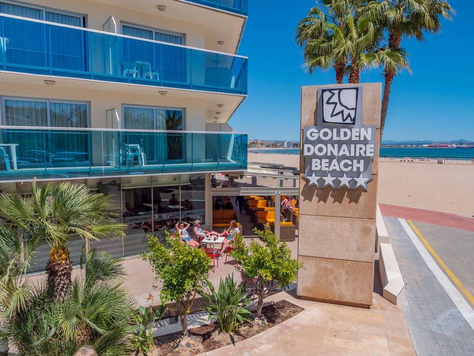 Ein Foto von den Einrichtungen im Hotel Golden Donaire Beach