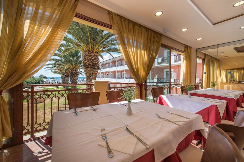 Een foto van de faciliteiten bij Astir Beach Hotel