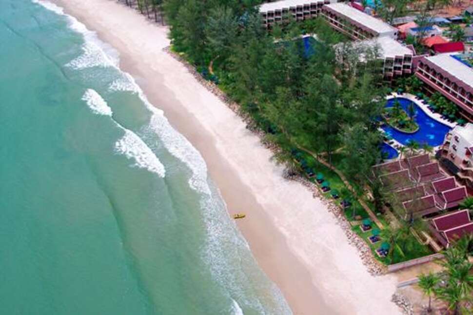 Een foto van het strand bij Best Western Premier Bangtao Beach Resort & Spa