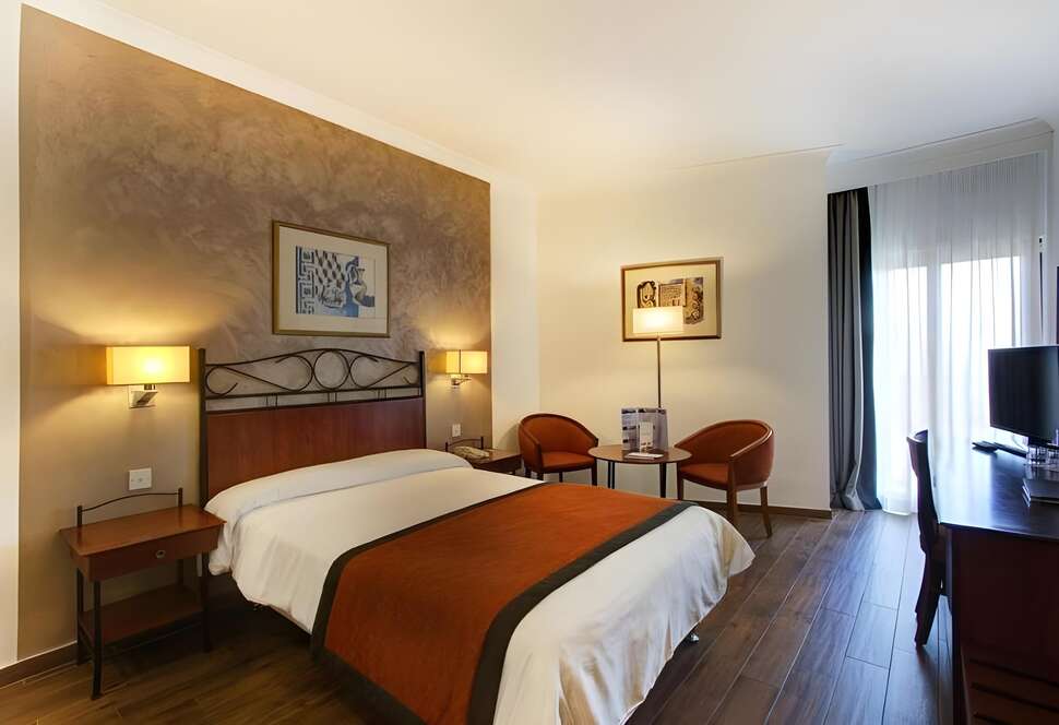 Ein Foto Golden Tulip Vivaldi Hotel