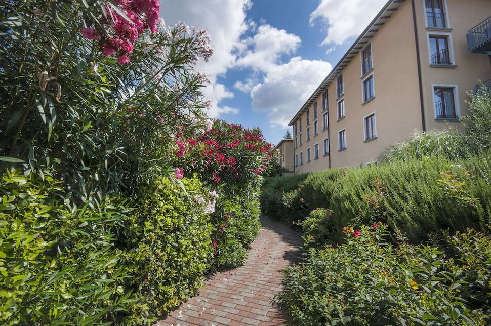 Een foto van de buitenkant van Hotel Villa Paradiso Village
